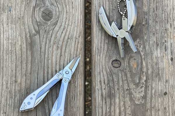 Scissors Multi-Tool & Pliers Keychain | Defiance Tools